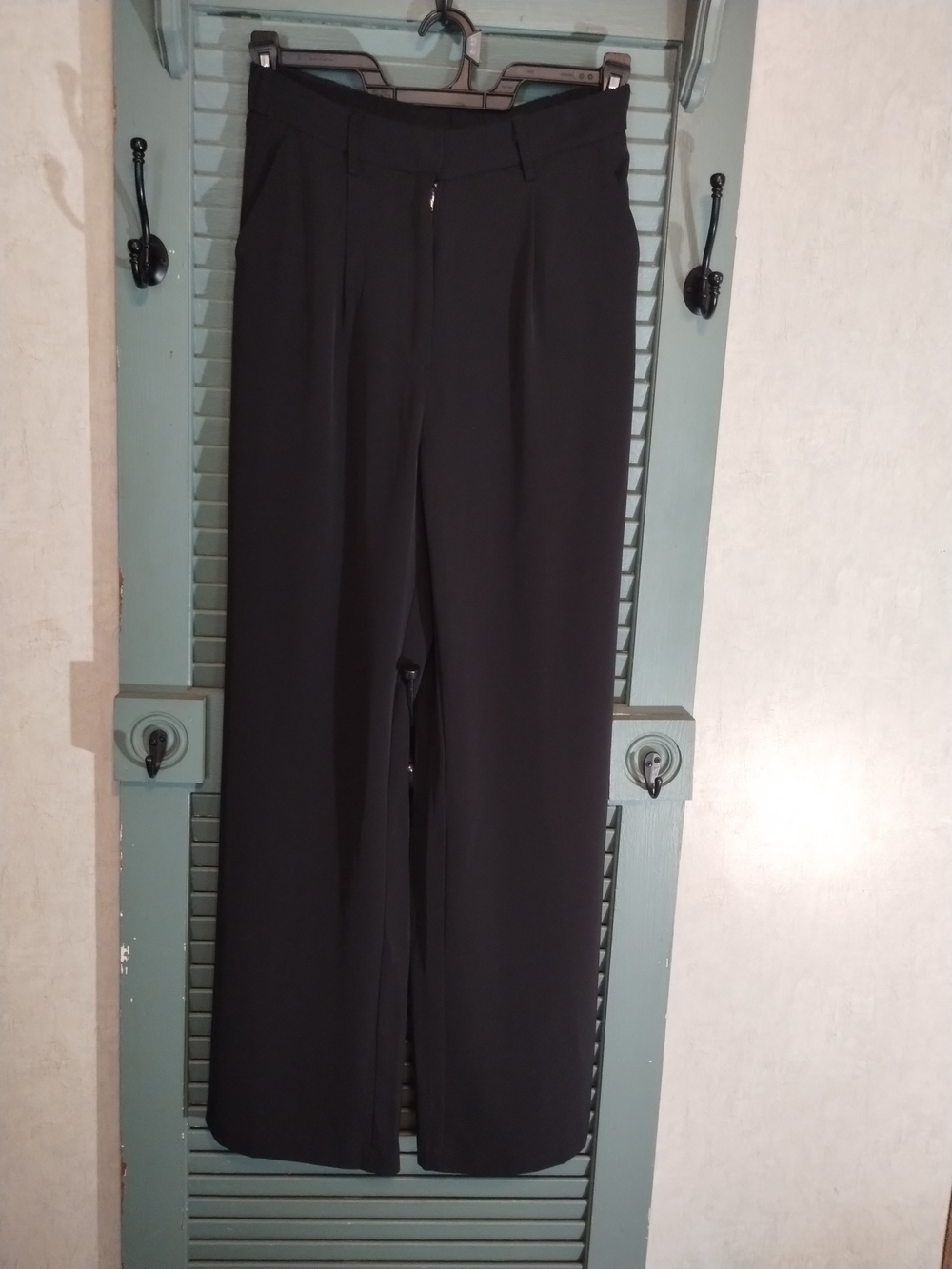 Umgee  Small Black Wide Leg Dress Pants